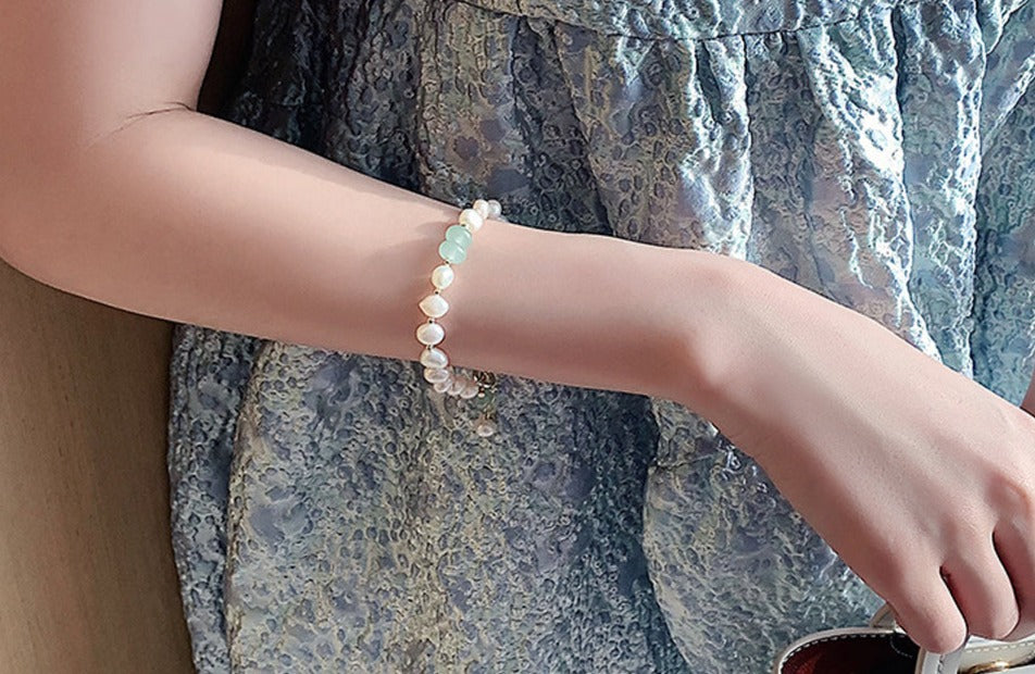 Women Irregular Freshwater Pearl Adjustable Bracelet