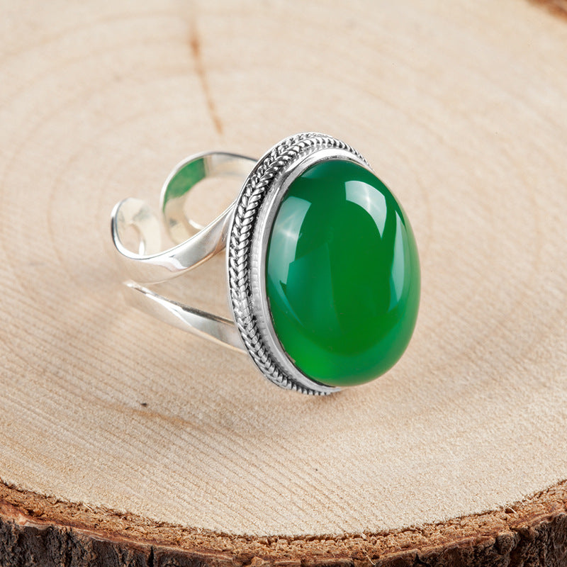 intage Green Chalcedony 925 Sterling Silver Ring: Exquisite Elegance