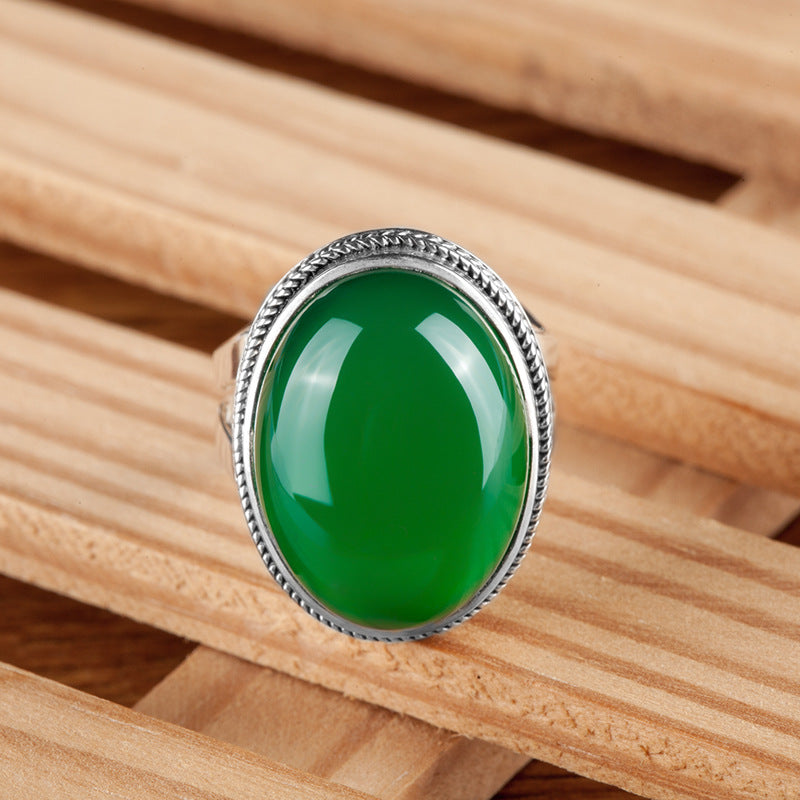 intage Green Chalcedony 925 Sterling Silver Ring: Exquisite Elegance