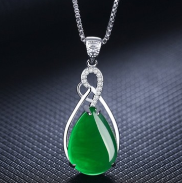 925 Silver Clavicle Necklace Green Chalcedony  and Fashion Agate Emerald Pendant